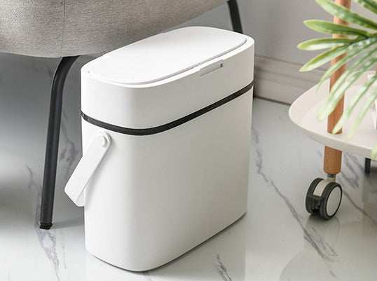 Household sanitary bucket